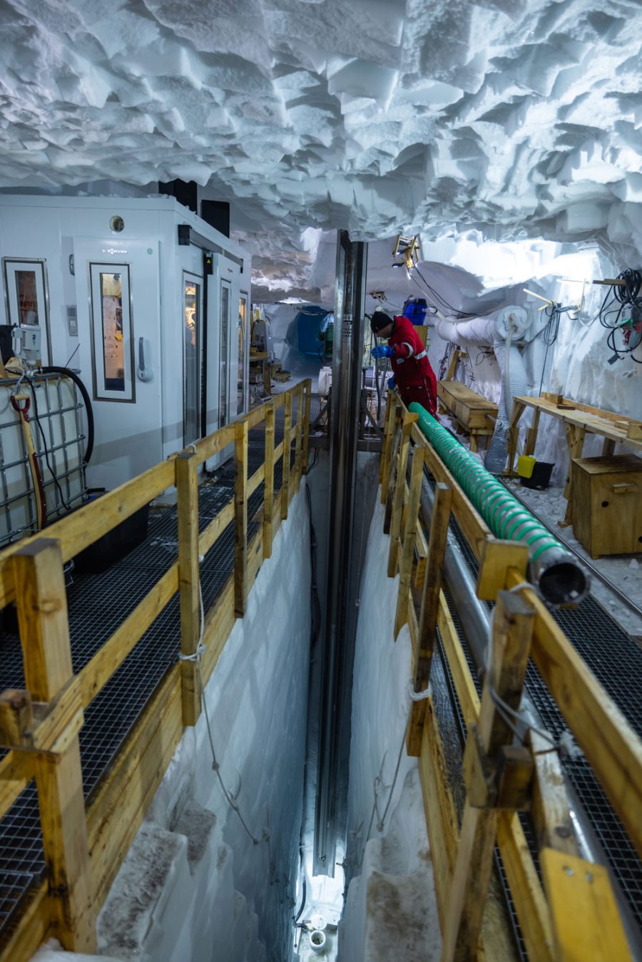 ice drill in action at the East Greenland Ice-Core Project