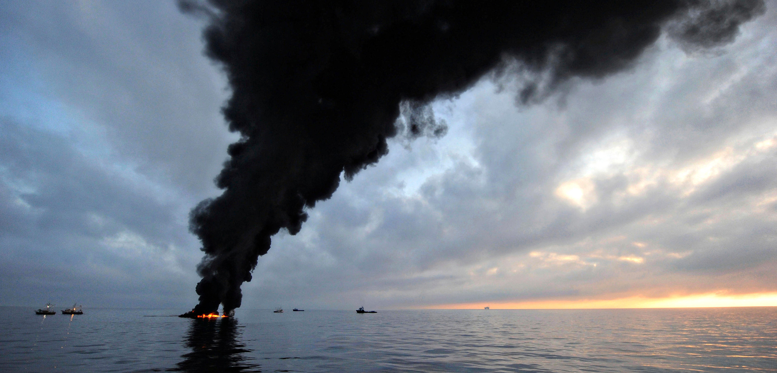 oil from Deepwater Horizon spill being burned
