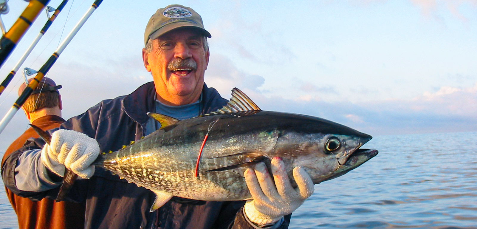 Al Anderson holding a tagged tuna
