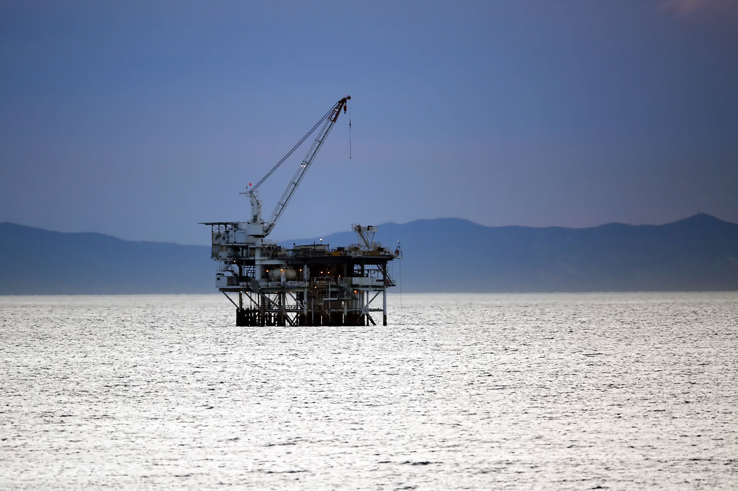 Oil Rigs Are a Refuge in a Dying Sea